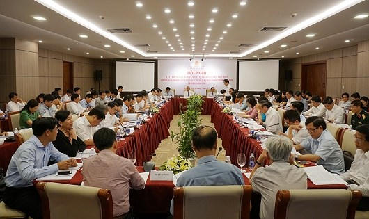 Toàn cảnh hội nghị.
