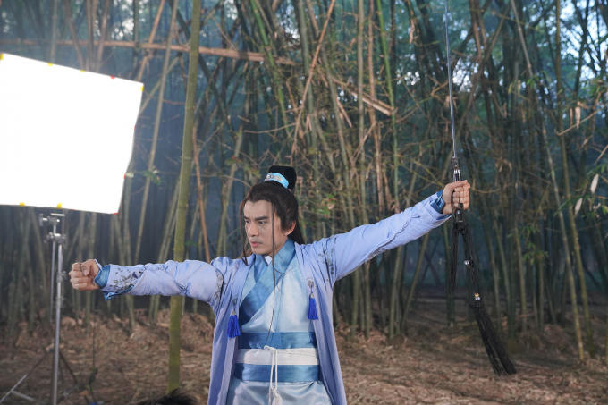 Nam ca sĩ chấp nhận việc ra mắt một sản phẩm trong năm để dành hiện 6 tháng chuẩn bị cho phim ca nhạc này