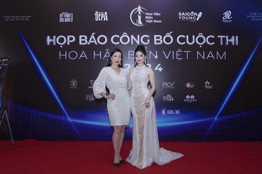 Th.s, Hoa hậu Lê Thị Thơ Chủ tịch cuộc thi Hoa Hậu Biển Việt Nam 2024 cùng NSND, Á hậu Trịnh Kim Chi - Trưởng BGK Hoa Hậu Biển Việt Nam 2024.