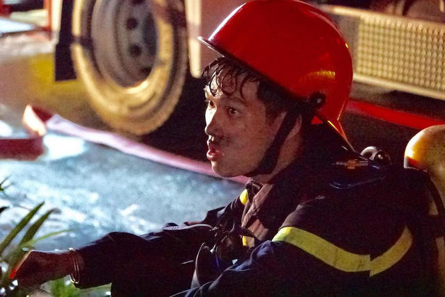 Những người lính quả cảm trong vụ cháy chung cư Carina Plaza