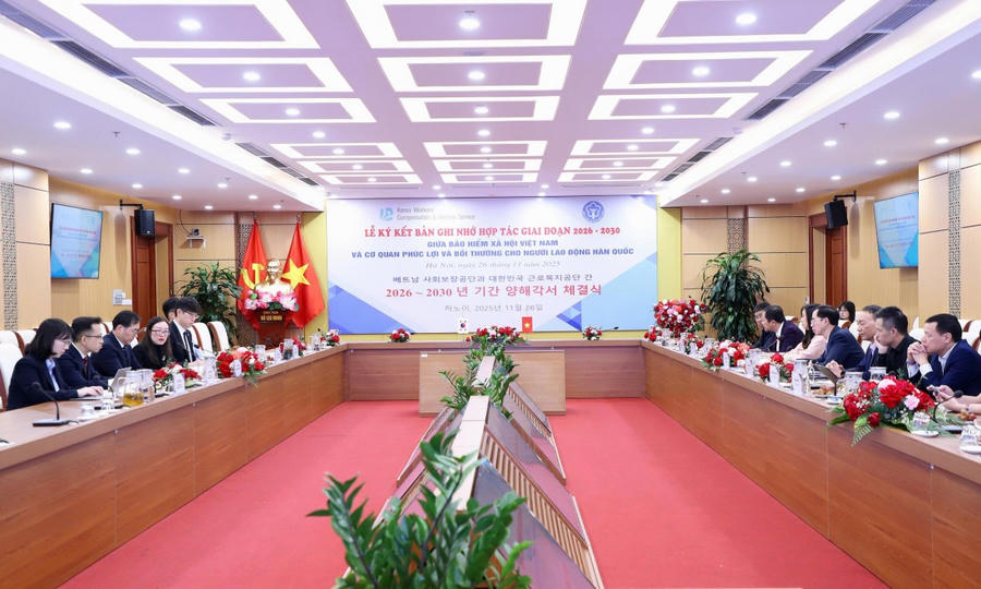 Toàn cảnh buổi làm việc.