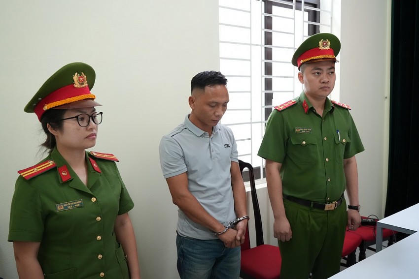 Nguyễn Văn Vững tại cơ quan công an. (Ảnh: Công an tỉnh Hà Giang).