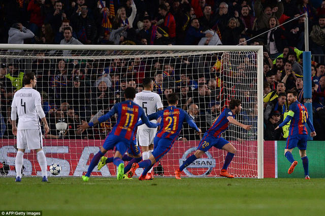 Khoảnh khắc lịch sử đã đến ở phút 91, khi Roberto ấn định thắng lợi 6-1.