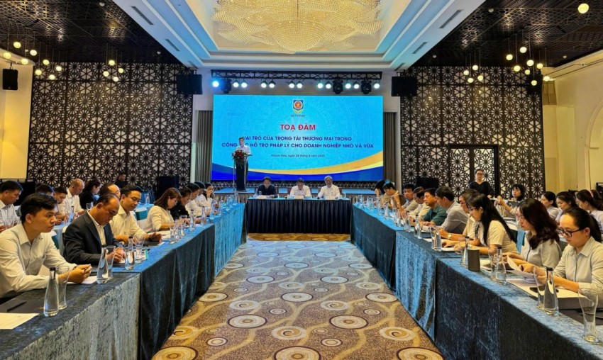 Quang cảnh toạ đàm.