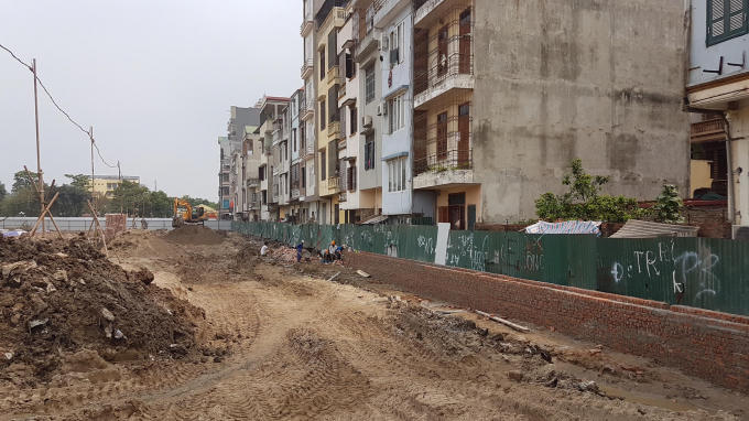 Dự án nhà phố thương mại đầu tiên “khủng” về tiến độ thi công