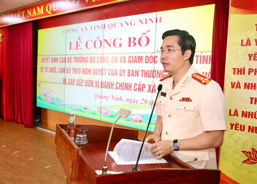 Đại tá Trần Văn Phúc, Giám đốc Công an tỉnh phát biểu tại buổi lễ. Ảnh: Công an Quảng Ninh.