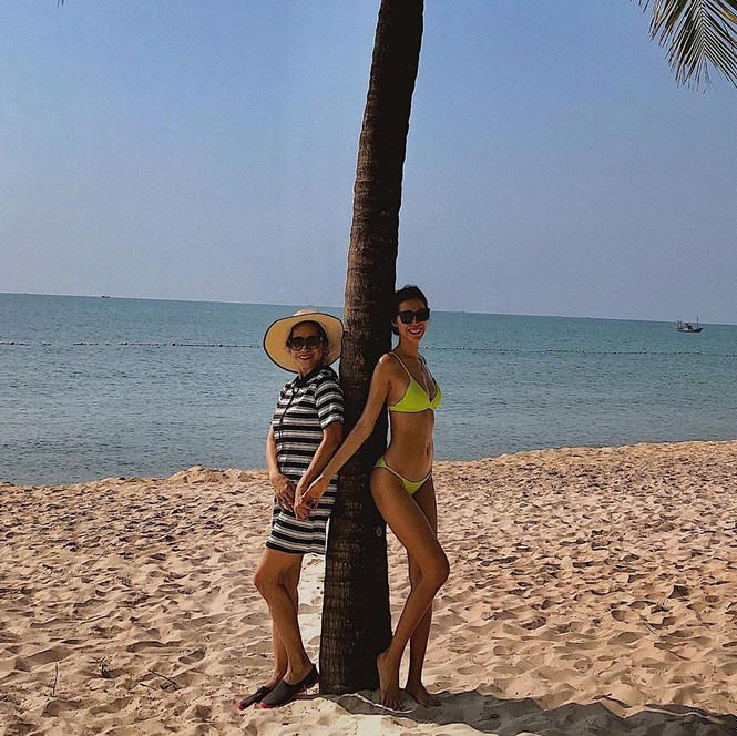 Minh Tú tung ảnh bikini ‘bỏng rẫy’, công khai ‘thả thính’ ngày cuối năm - ảnh 6