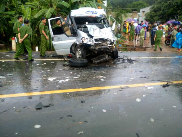 Những người dân xã Đăk Hring, huyện Đăk Hà đã kịp thời cứu nạn trong vụ giao thông nghiêm trọng ngày 30/6.