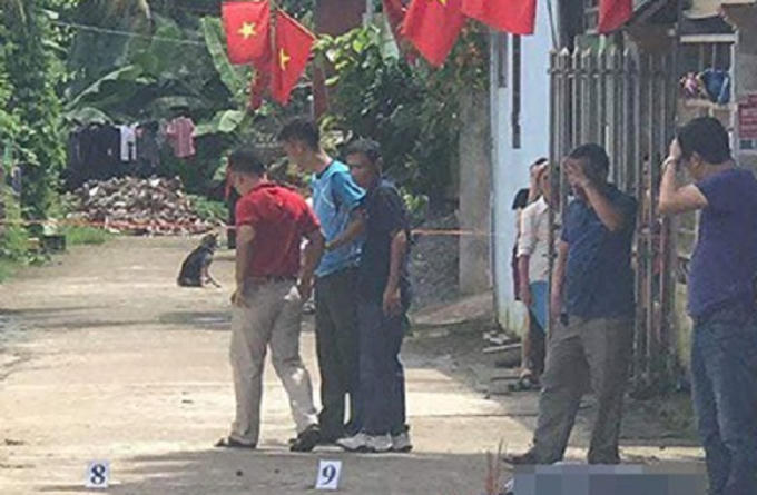 Lực lượng chức năng Công an TP Điện Biên Phủ có mặt tại hiện trường điều tra vụ việc.