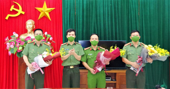 Anh 2