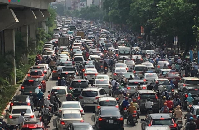 Thu phí nội đô: Khi lòng dân chưa thông, chính sách dễ trở nên méo mó