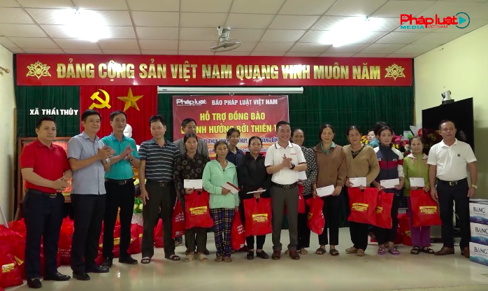 Báo PLVN luôn là đơn vị luôn sẵn sàng trợ giúp những hoàn cảnh éo le, khó khăn.