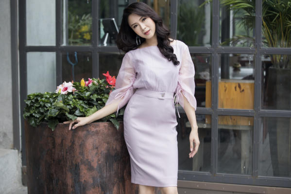 Diễn viên Hồng Diễm