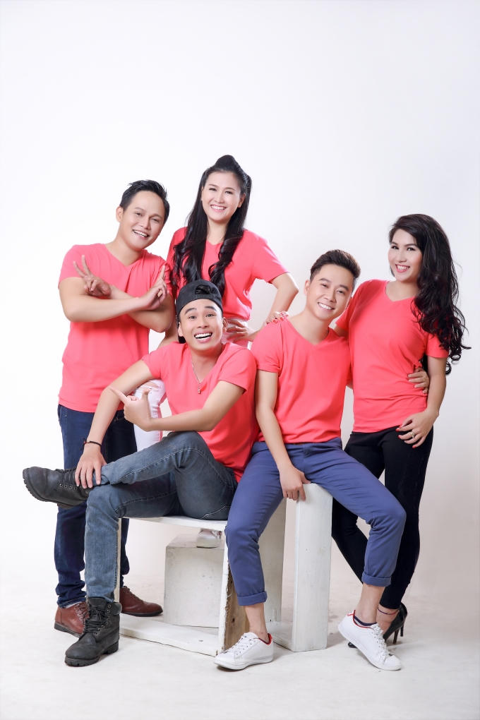 Các thành viên đội Đại Gia Đình.