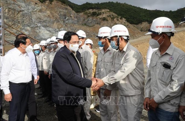 Thủ tướng Phạm Minh Chính kiểm tra các dự án cao tốc