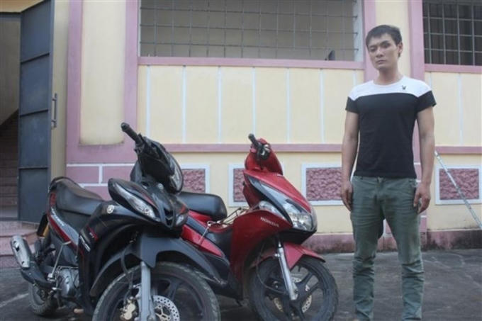 Đối tượng Nguyễn Cảnh Thành và tang vật vụ án.