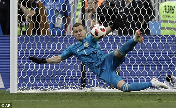 Thủ môn Akinfeev đã có hai cú cản phá luân lưu xuất sắc.