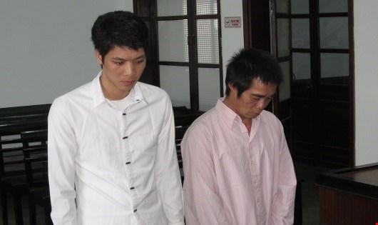 Bị cáo trước vành móng ngựa.