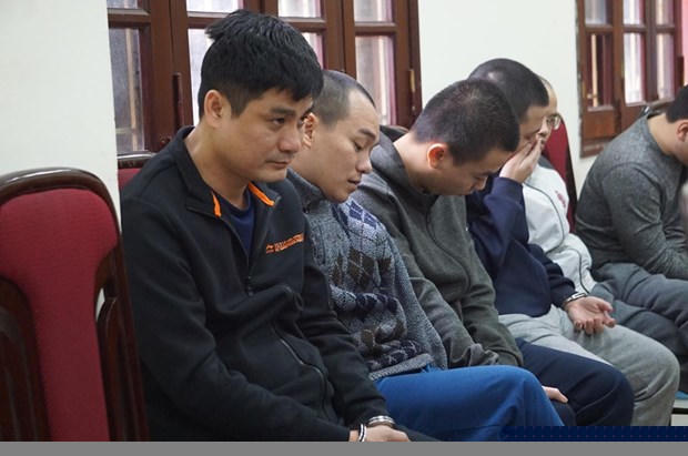 Một số đối tượng trong đường dây đánh bạc online khủng vừa bị Công an Cầu Giấy, Hà Nội triệt phá. (Ảnh: PV/Vietnam+)