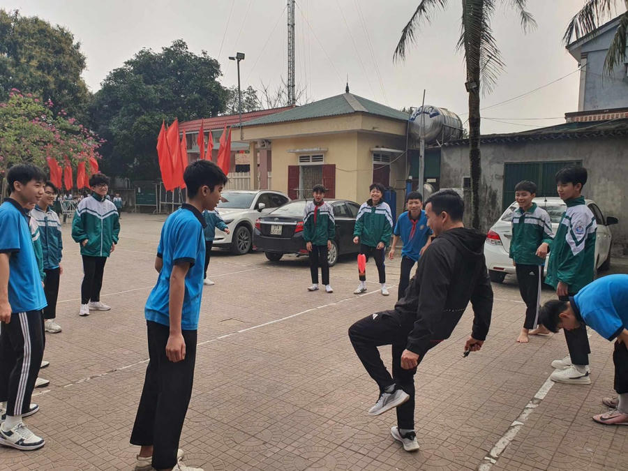 Đội ngũ giáo viên có nhiều đóng góp quan trọng cho ngành giáo dục địa phương.