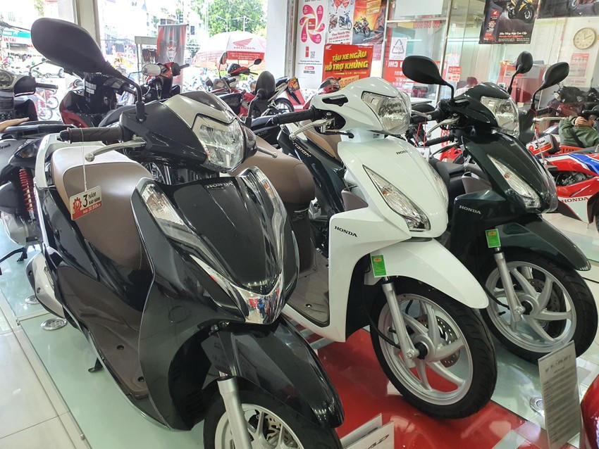 Honda Vision tiếp tục bị đẩy giá bán. Ảnh: TN