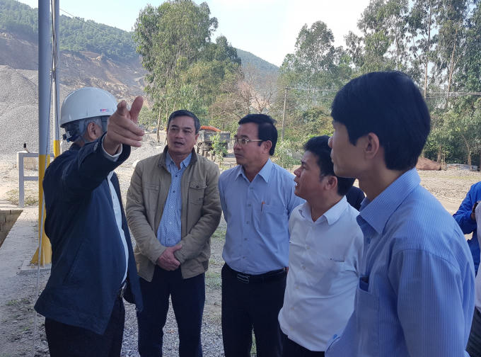 Trước mắt, quận Liên Chiểu đã yêu cầu các chủ mỏ phải tăng cường tưới nước để hạn chế bụi từ nay đến Tết Nguyên đán.