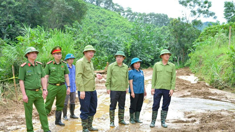 Lãnh đạo tỉnh Lào Cai kiểm tra công tác khắc phục mưa lũ.