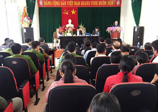 Chủ tịch UBND tỉnh Thanh Hóa chủ trì buổi thông báo nguyên nhân ngao chết tại xã Hải Lộc, huyện Hậu Lộc.