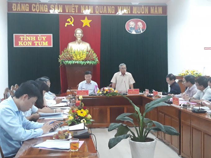 Bí thư Tỉnh ủy Kon Tum cảm ơn và xin tiếp thu những ý kiến đóng góp của Bộ trưởng Lê Thành Long và đoàn công tác Bộ Tư Pháp