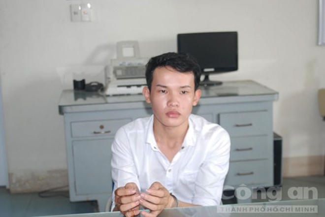 Võ Văn Hoàng tại cơ quan công an. (Ảnh: báo Công anTP HCM)