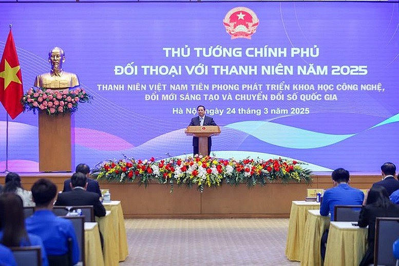 Thủ tướng Chính phủ Phạm Minh Chính đối thoại với thanh niên năm 2025. Ảnh: VGP