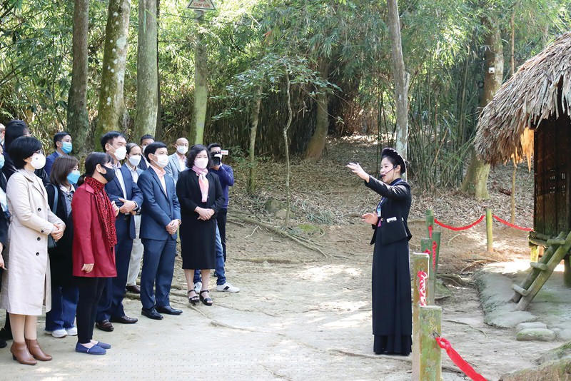 Lán Nà Nưa nơi - Bác Hồ đã sống và làm việc từ cuối tháng 5 đến 22/8/1945.