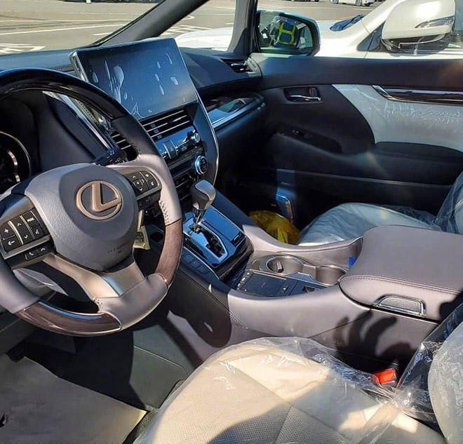 lexus lm 300h royal lounge gia gan 11 ty dong tai viet nam hinh anh 3