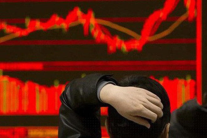 VN-Index giảm mạnh sau khi HSX vận hành hệ thống mới, vốn hóa thị trường