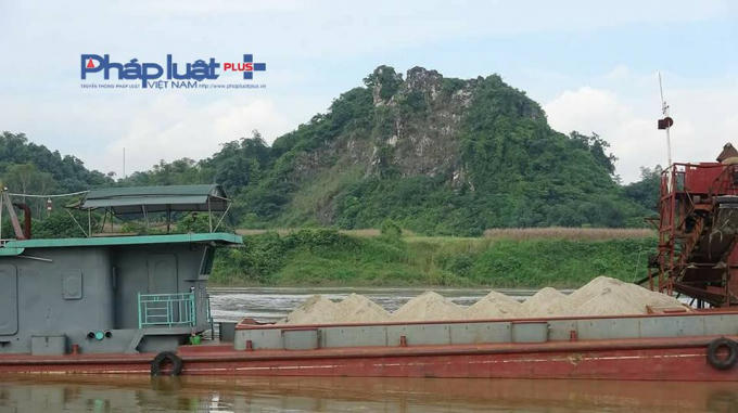 Hàng trăm m3 cát bị "hô biến" thành 42,75 m3.(Ảnh: Tiến Vũ)
