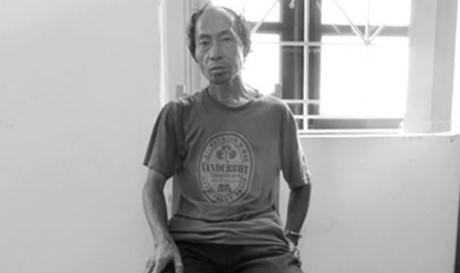 Thào A Dê tại cơ quan điều tra. (Ảnh Báo Công lý).