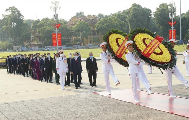 Lãnh đạo Đảng, Nhà nước vào Lăng viếng Chủ tịch Hồ Chí Minh