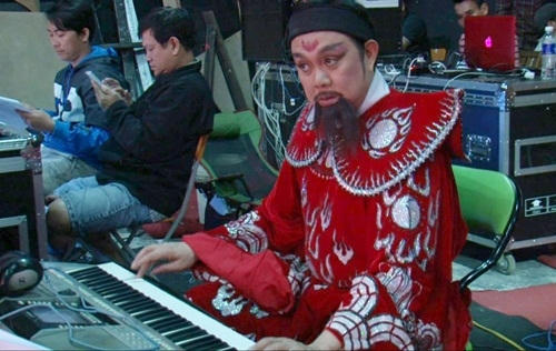 Nguyên Vũ bị đánh