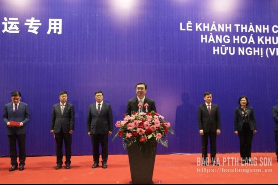 Ông Nguyễn Cảnh Toàn, Chủ tịch UBND tỉnh Lạng Sơn phát biểu tại buổi lễ. (Ảnh: Báo &PTTH Lạng Sơn)