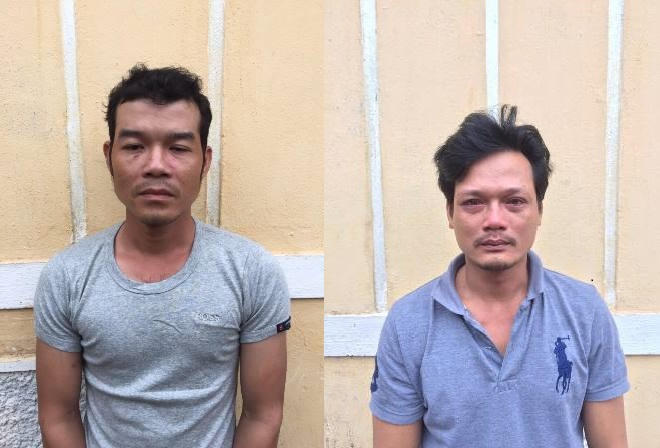 Đối tượng Trần Phước T. (phải) và Nguyễn Phúc T. (trái) tấn công lực lượng