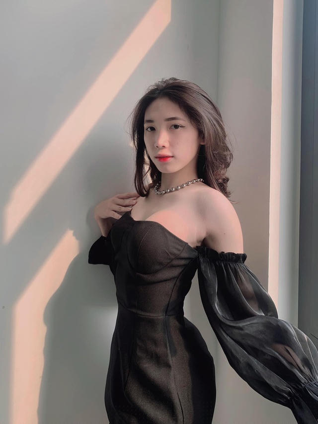 Ngoại hình xinh xắn, nhẹ nhàng nhưng tính tình của Triệu Vi thì lại lầy lội vô đối.