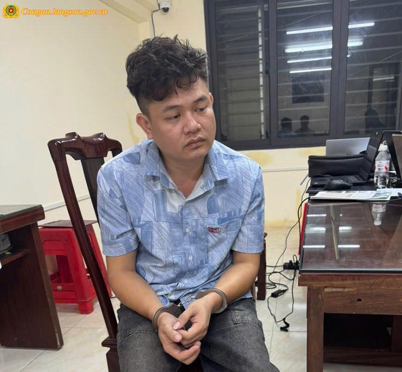 Đối tượng Đặng Thế Phiến tại cơ quan Công an.