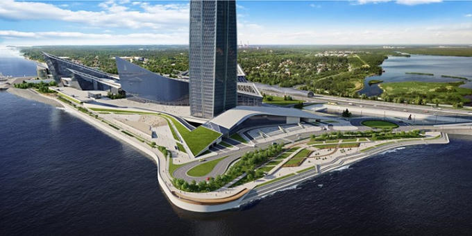 Phần dưới tòa tháp là một mái vòm cao đến 98m. Phần đế của tòa nhà có một mặt dài 260m.