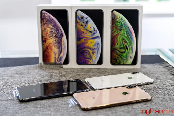 3 phiên bản màu sắc của iPhone XS Max.