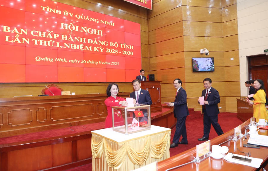 Với 100% phiếu tín nhiệm Ông Vũ Đại Thắng tái đắc cử Bí thư tỉnh ủy Quảng Ninh nhiệm kỳ 2025 – 2030
