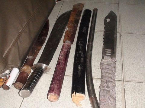 Hung khí bị cơ quan công an thu giữ ở hiện trường.