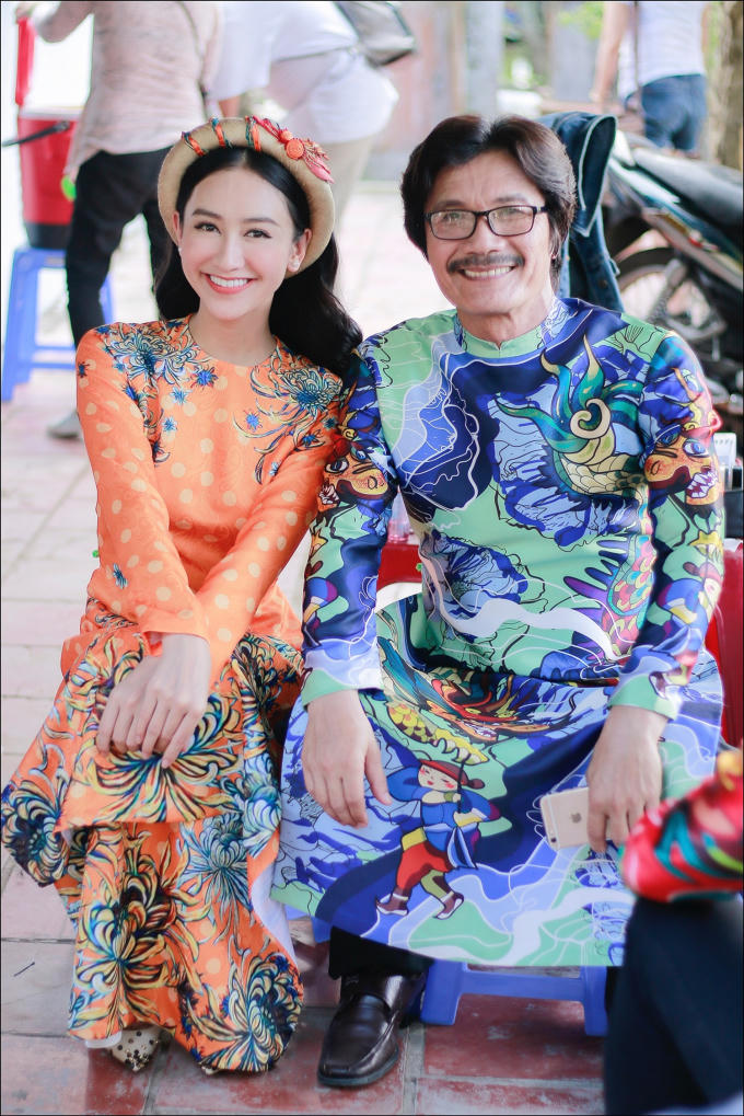 H&agrave; Thu tung MV Tết sau th&agrave;nh t&iacute;ch Qu&aacute;n qu&acirc;n T&igrave;nh Bolero 2017