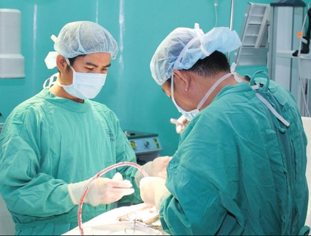 Một phụ nữ bị nhồi máu cơ tim cấp sau té ngã