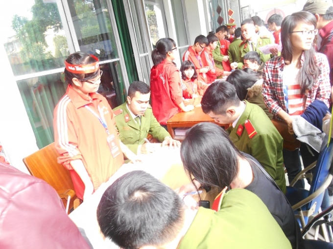 Bàn đăng ký tham gia hiến máu.