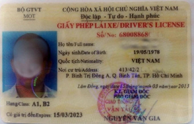 Giấy phép lái xe bằng vật liệu PET. (Ảnh minh họa).